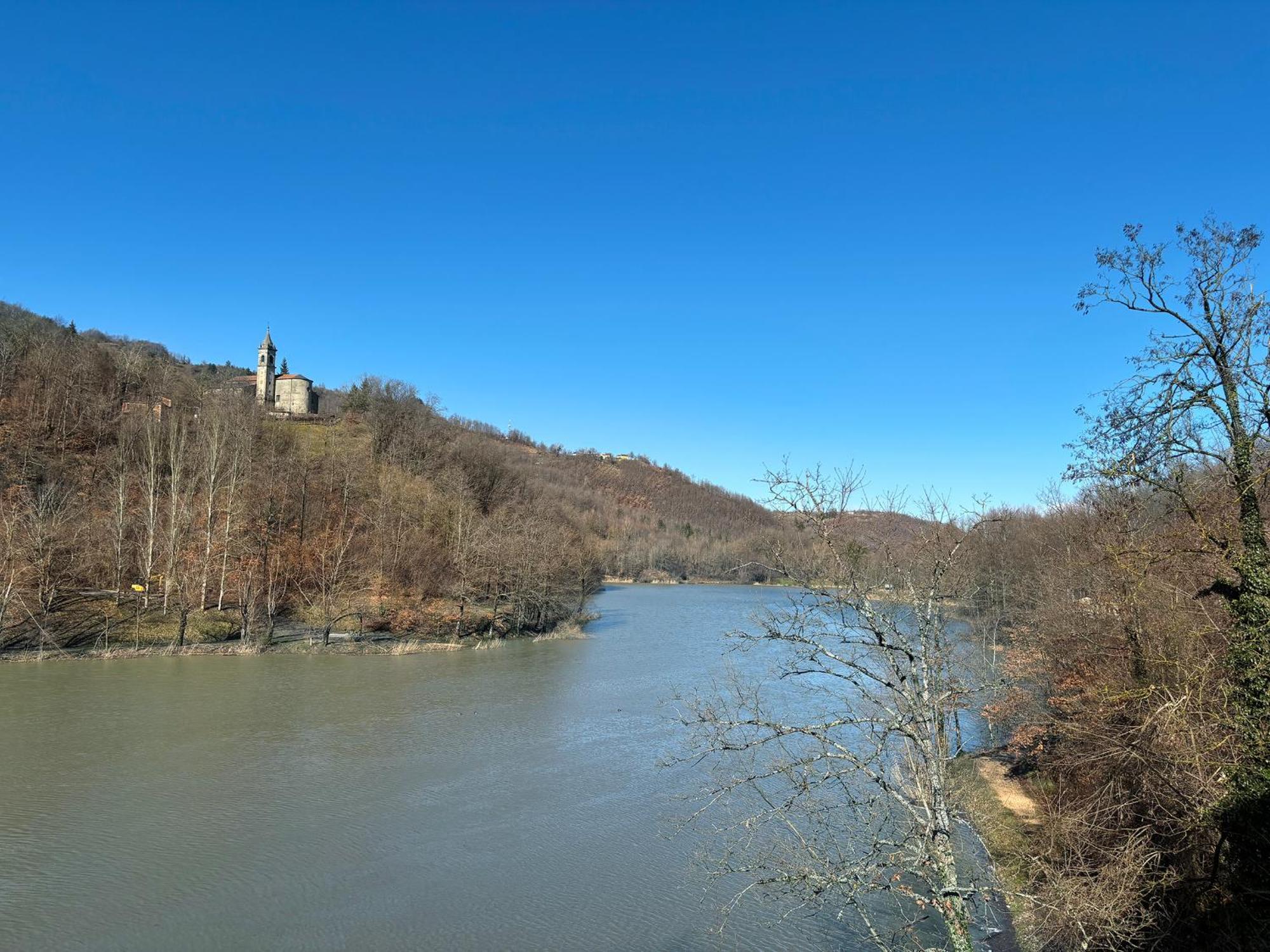 Una Finestra Sul Lago Castel dell'Alpi Luaran gambar